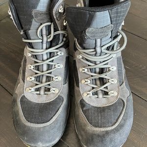Mens Hiker Boots